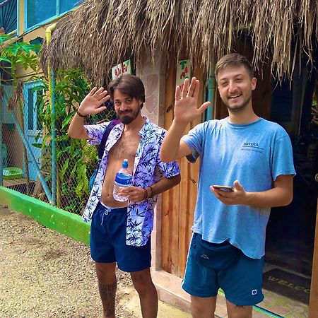 Hostal Nibuni Palomino Ngoại thất bức ảnh