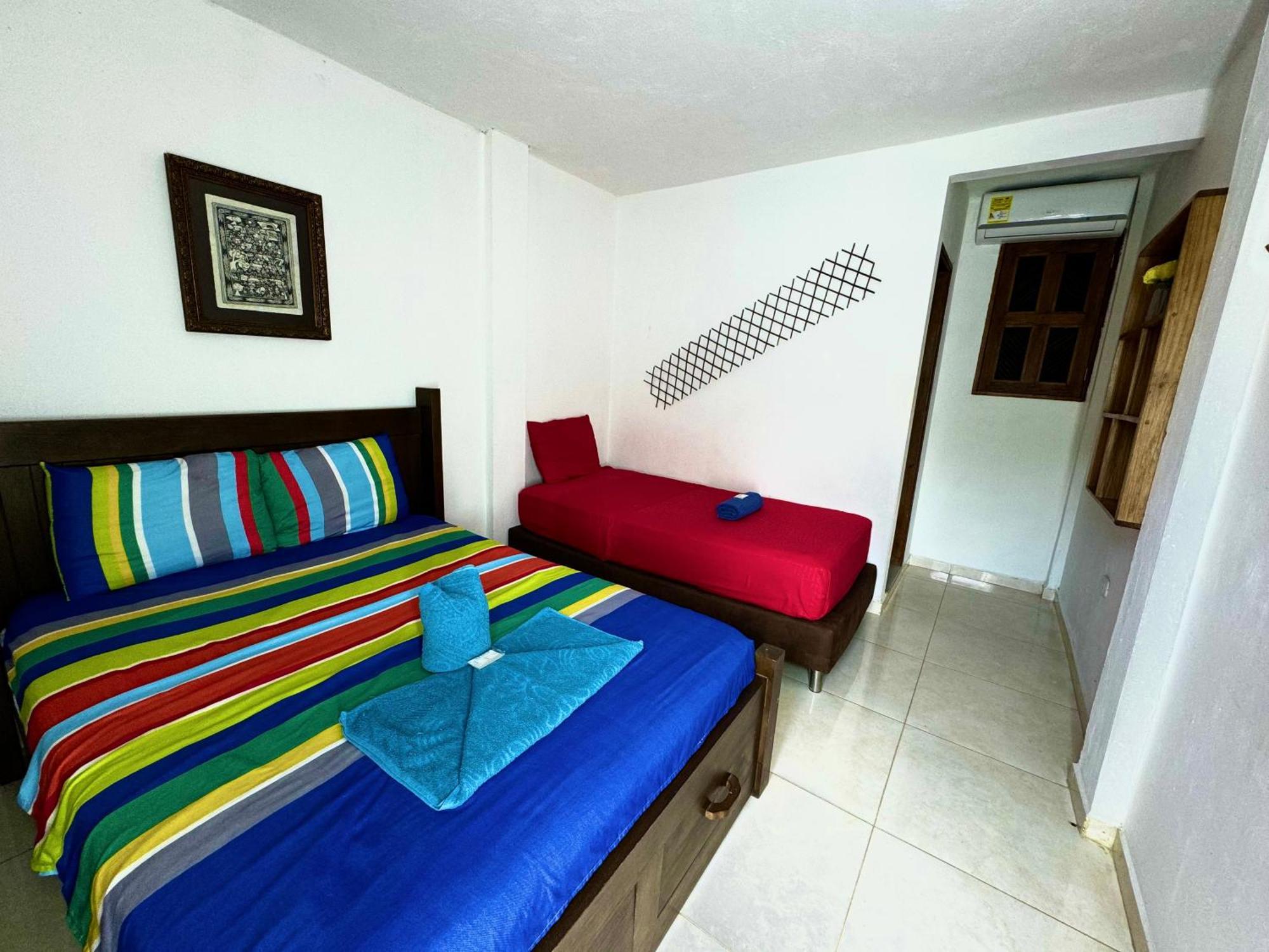 Hostal Nibuni Palomino Ngoại thất bức ảnh