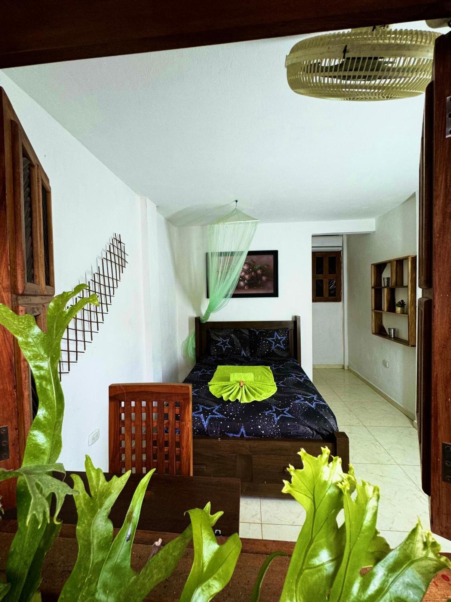 Hostal Nibuni Palomino Ngoại thất bức ảnh