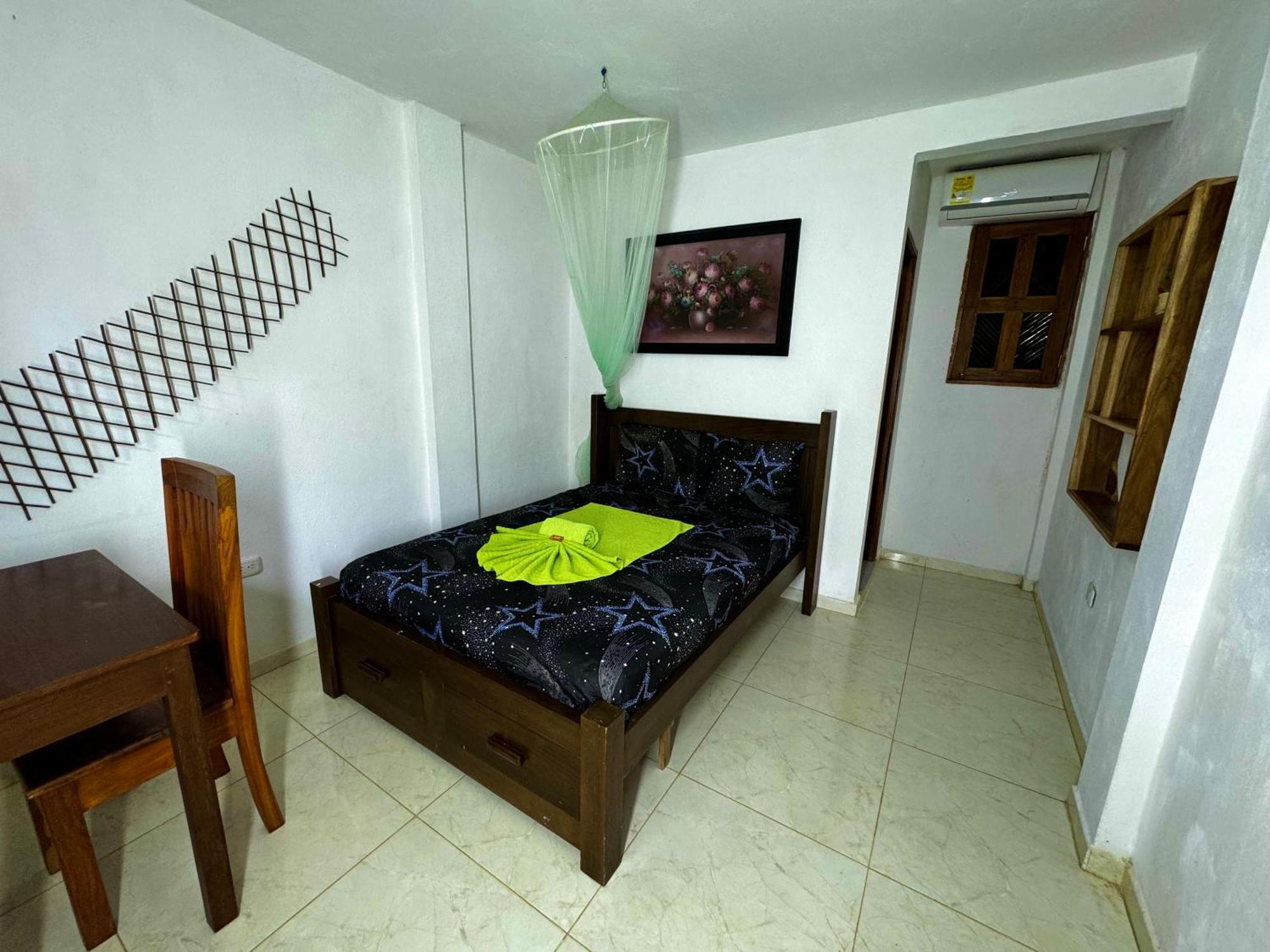 Hostal Nibuni Palomino Ngoại thất bức ảnh