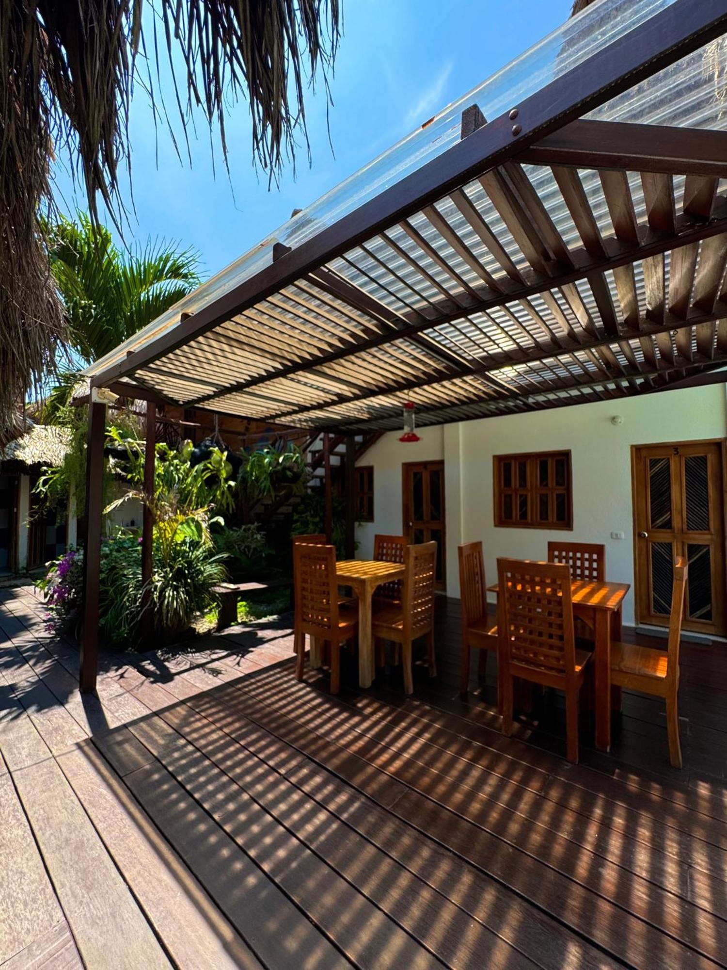 Hostal Nibuni Palomino Ngoại thất bức ảnh