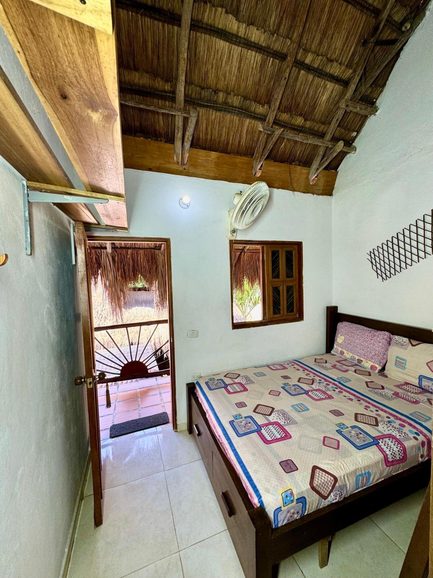 Hostal Nibuni Palomino Ngoại thất bức ảnh